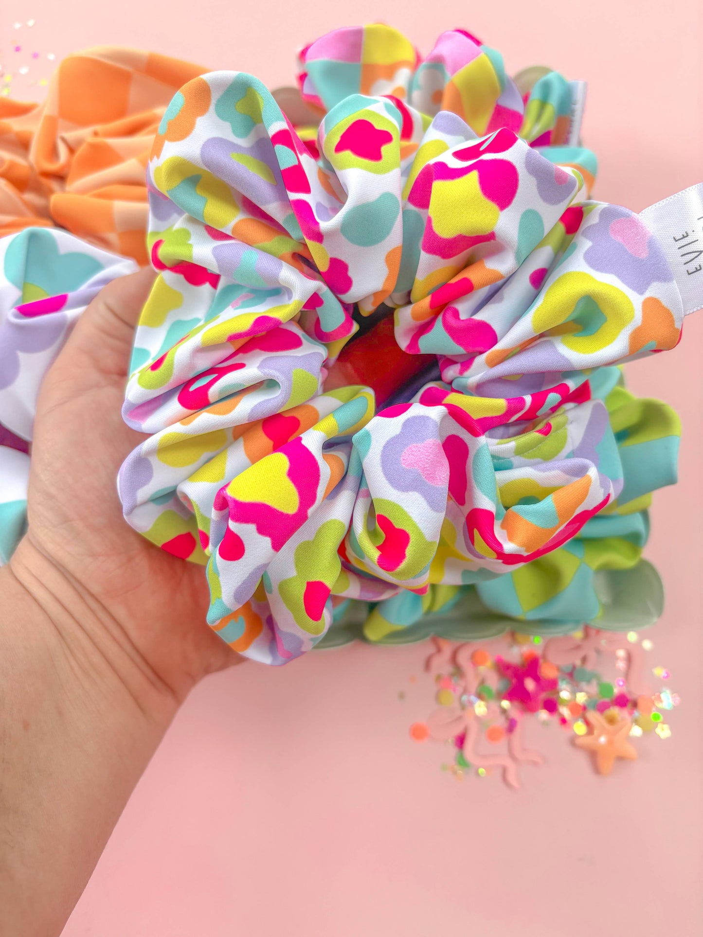 Swim Oversized Scrunchy: Daisy Checkered