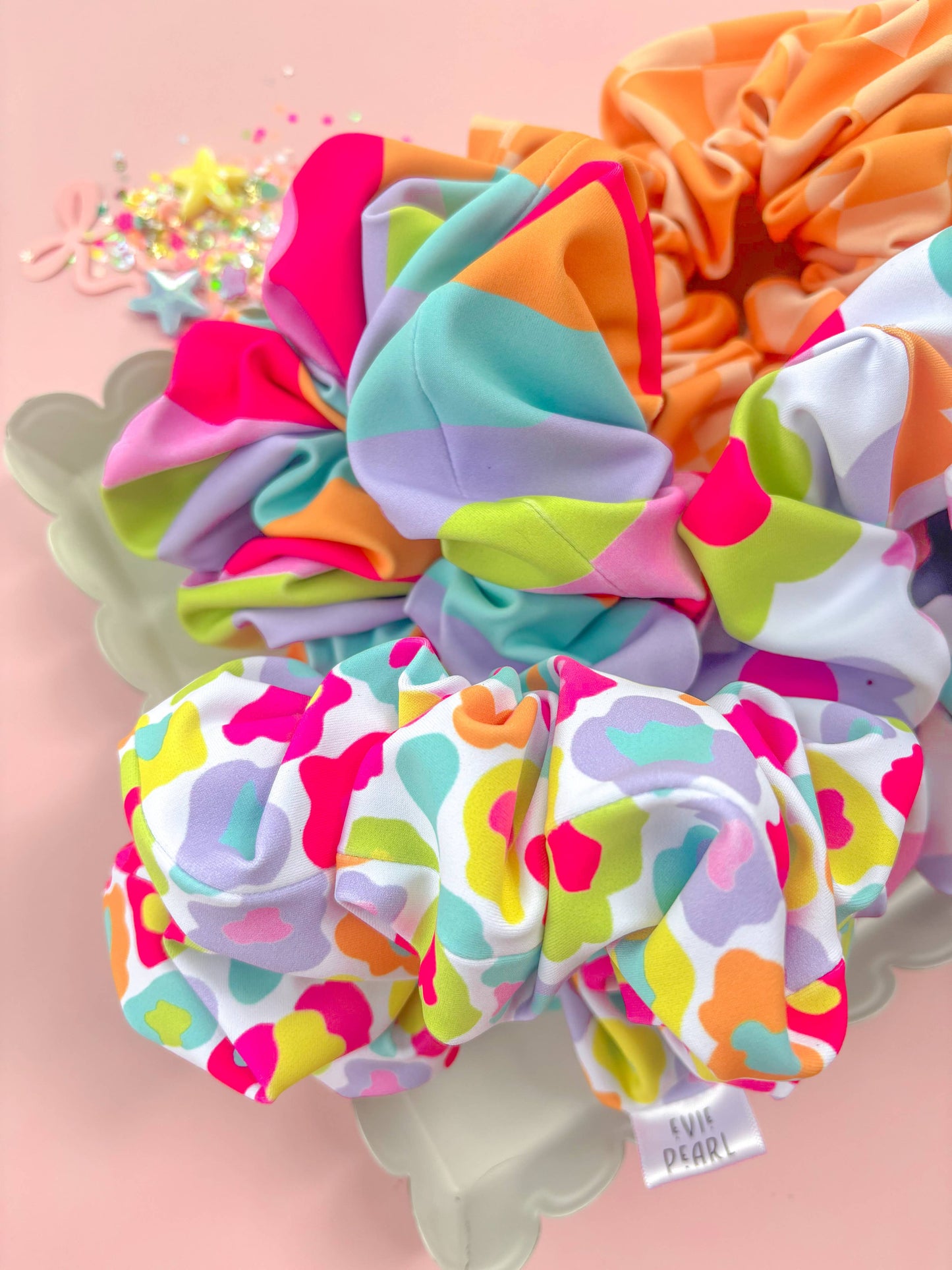 Swim Oversized Scrunchy: Daisy Checkered