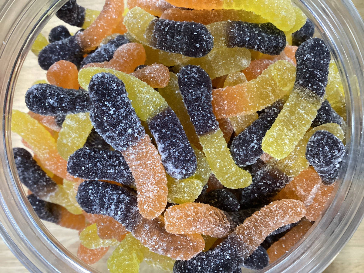 Fall sour gummy worms