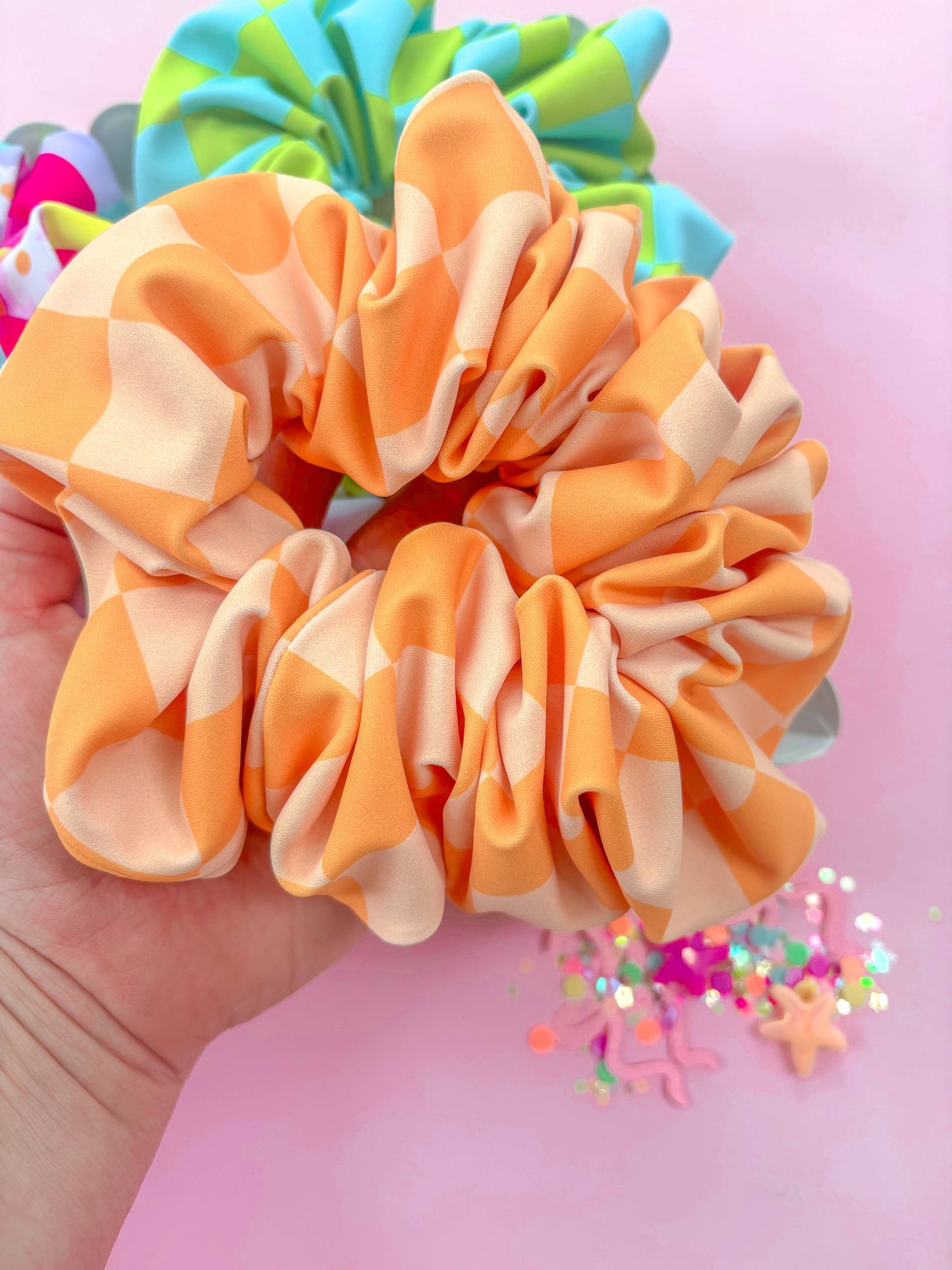 Swim Oversized Scrunchy: Daisy Checkered