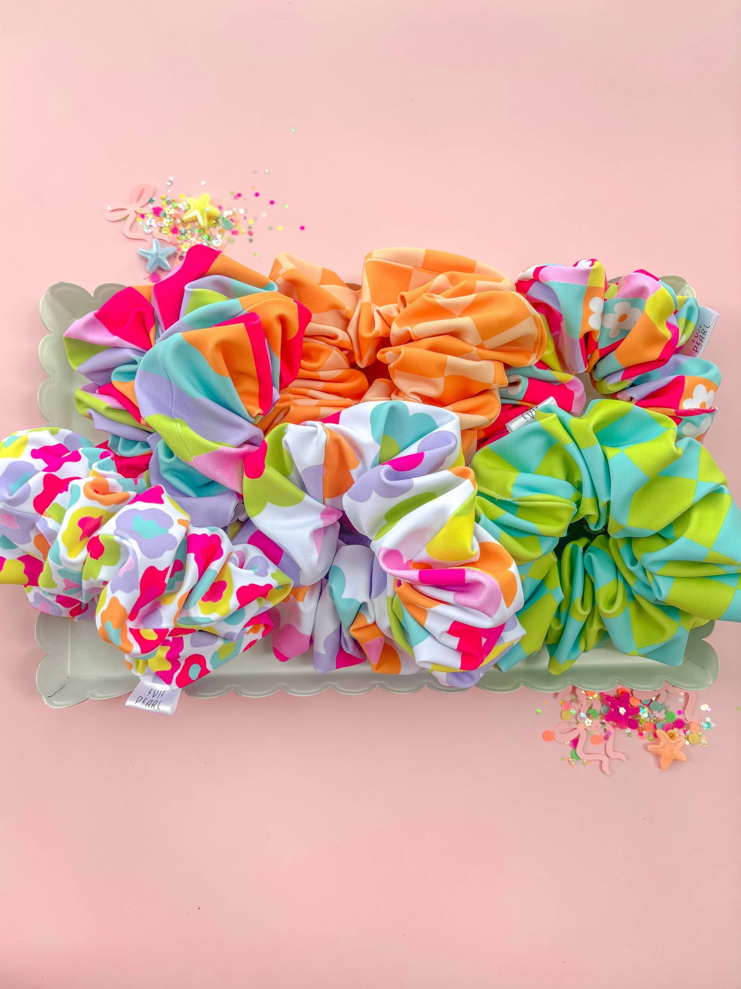 Swim Oversized Scrunchy: Daisy Checkered