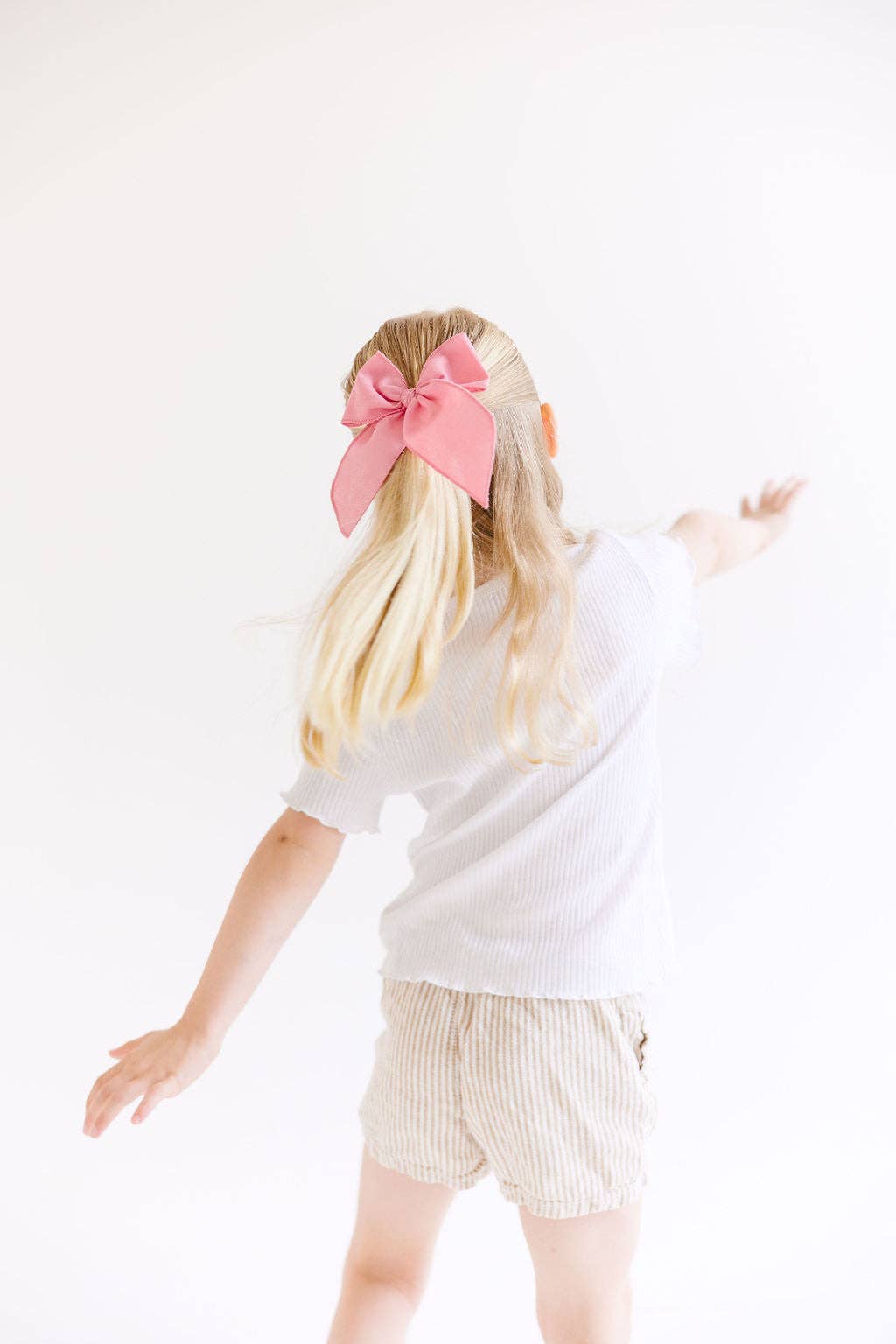 Hot Pink Solid Oversized Bow: Right Alligator Clip